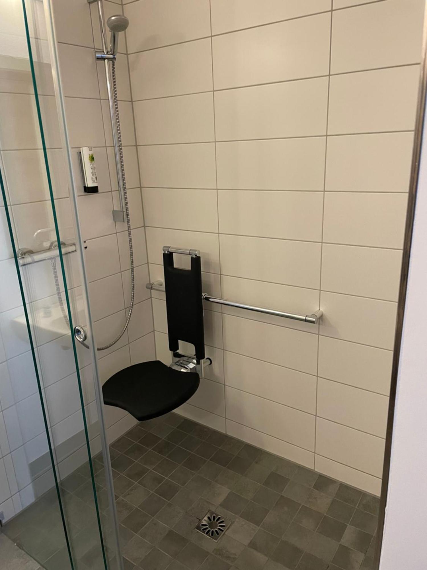 Hotel Zum Hirsch Wertingen Room photo